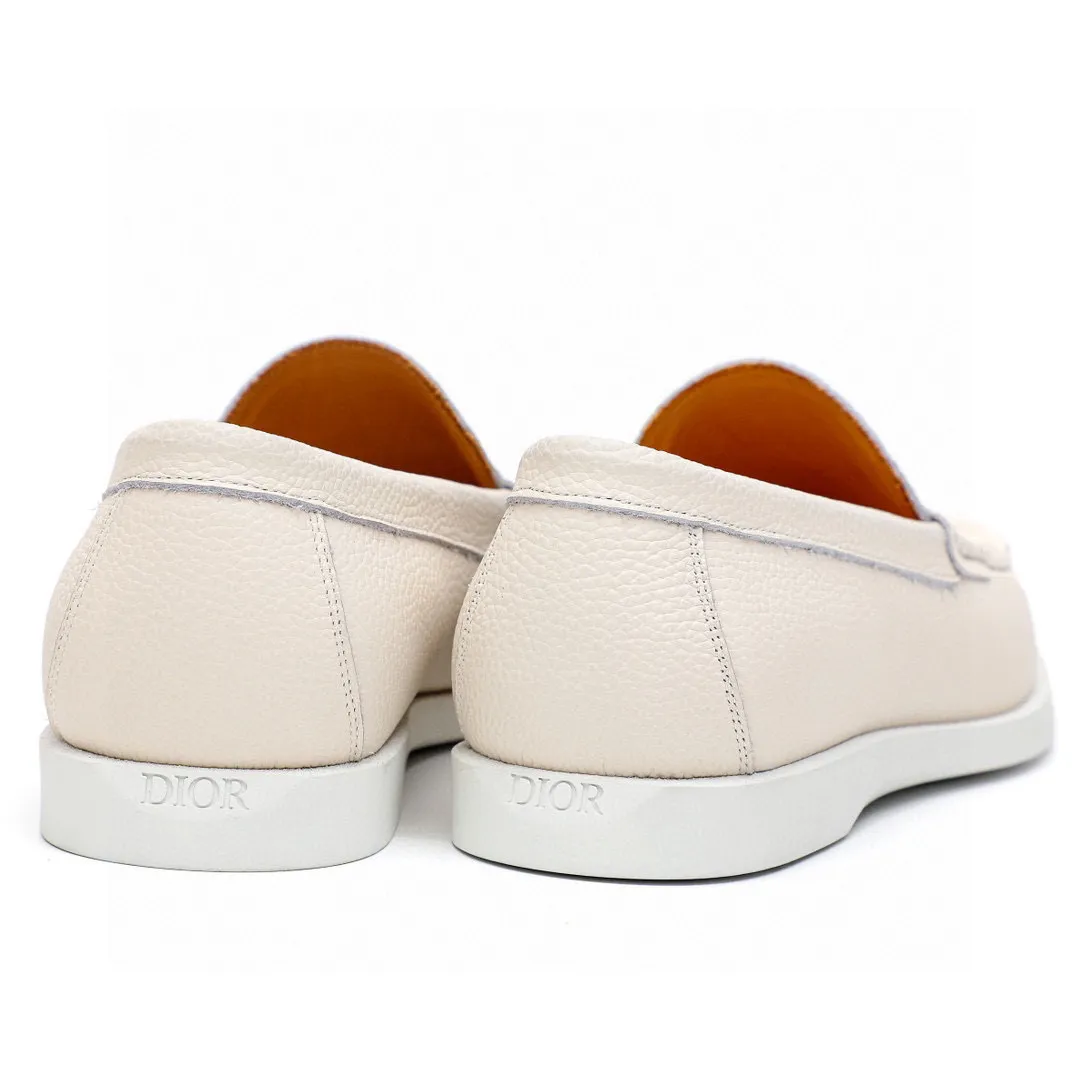Men's shoes 💰480 💐Original packaging Product trademark: Dior "Dior" casual leather shoes Regular size: 38-44 (45.46.47🉑️Customized) Product materials: Selected first-layer pebbled calfskin upper imported from Italy, imported water-dyed cowhide lining. Strong three-dimensional visual effect, original anti-slip rubber outsole Color: 3⃣️colors available